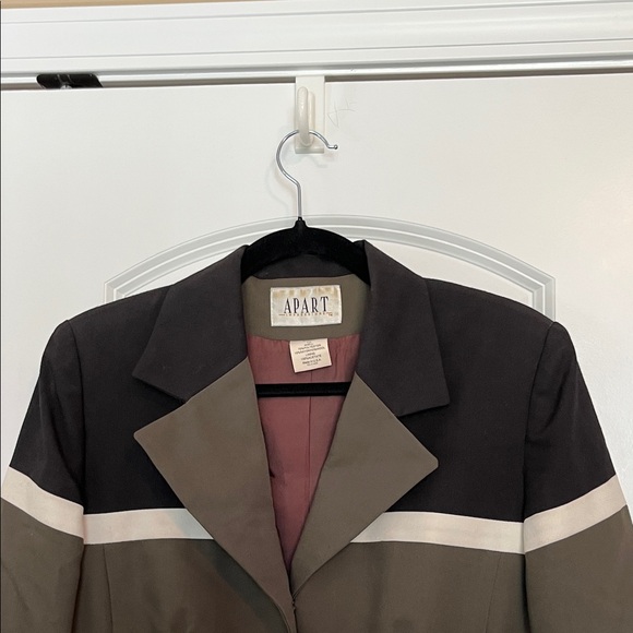 Women's Olive and Black Jacket - Picture 3 of 7